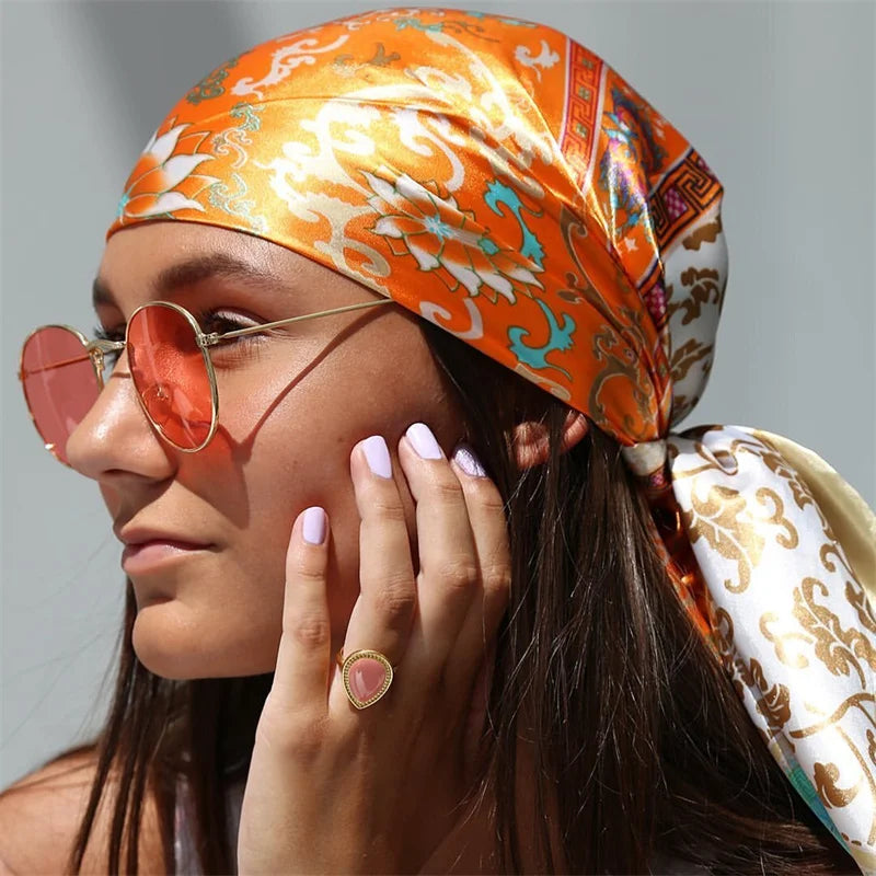 Bufanda cuadrada de satén para mujer, Hijab musulmán elegante, pañuelo de seda estampado 2025, chal, diadema, accesorios para el cabello con asa, Bandana