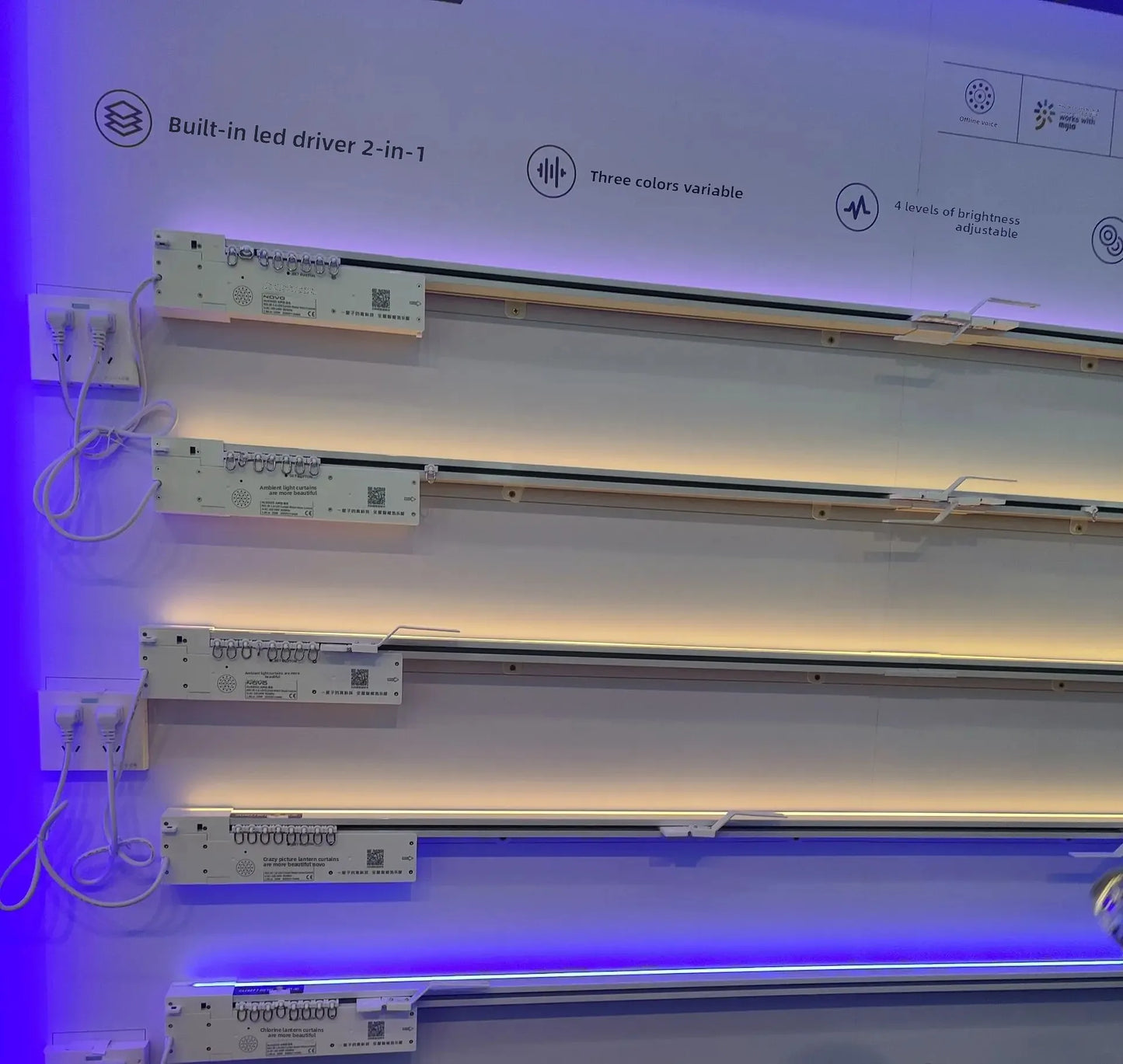 Cortinas eléctricas inteligentes con Control de voz y pista deslizante silenciosa para dormitorio, revestimientos de ventanas automáticos con luz ajustable