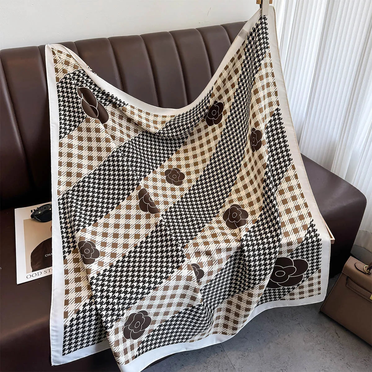 Bufanda cuadrada de 90x90Cm, sensación de sarga de seda, chales y chales para la cabeza para mujer, pañuelos para el cuello con estampado de árbol para el cabello de lujo, Hijab, Bandana Pashmina