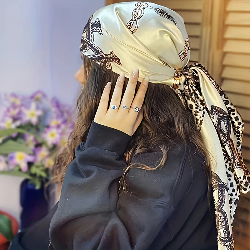 Bufanda cuadrada de satén para mujer, Hijab musulmán elegante, pañuelo de seda estampado 2025, chal, diadema, accesorios para el cabello con asa, Bandana